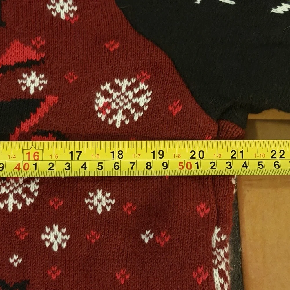 Warhammer 40,000: Armed and Dangerous Red Gobbo Ugly Christmas Sweater L